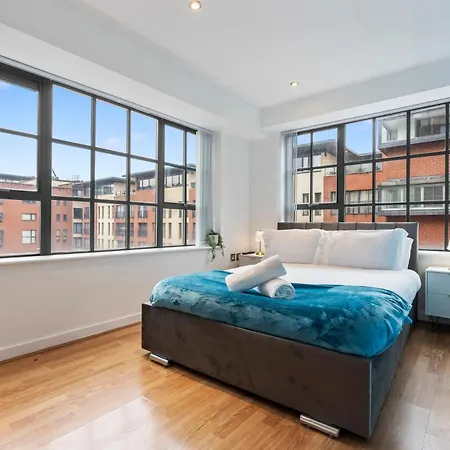 Birmingham City Centre 2Br Apartment & Free Netflix Exterior photo